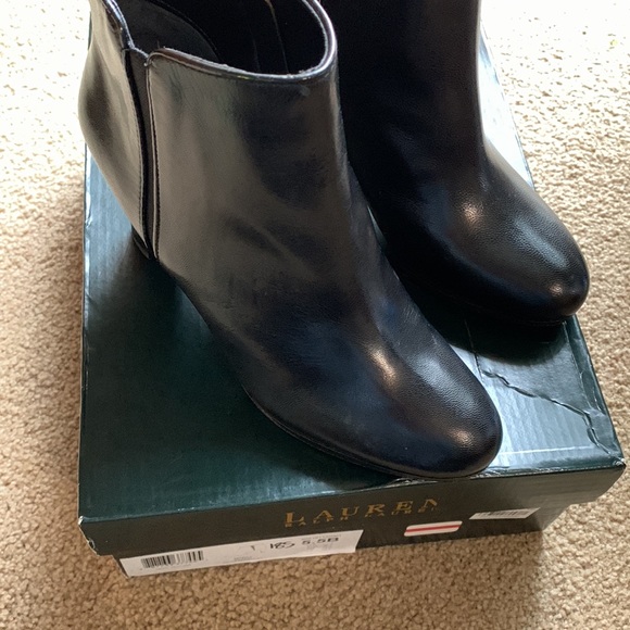 Lauren Ralph Lauren Marcy Black Leather Heeled Platform Boot Booties Sz 5.5 - Picture 3 of 7